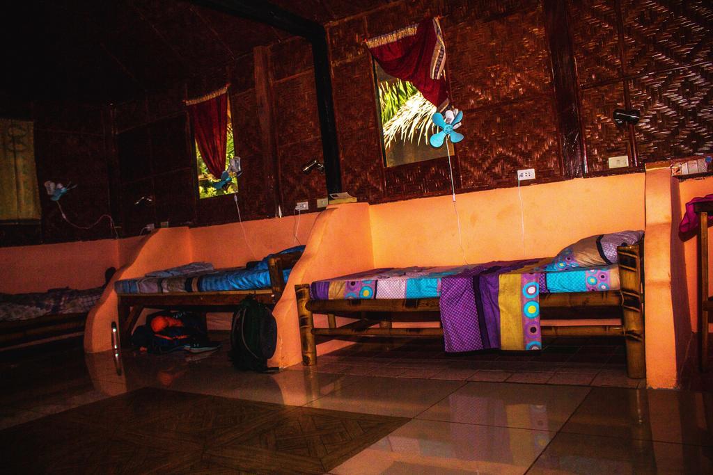 Lennon'S Place Backpacker Hostel Panglao Dış mekan fotoğraf